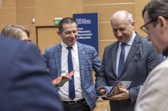 Od lewej: prof. PRz B. Miller, prof. PRz A. Trytek,