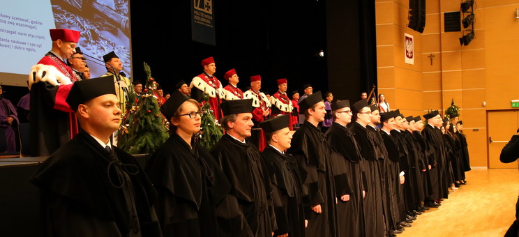 [FOTO, VIDEO] Uroczyste promocje habilitacyjne i doktorskie